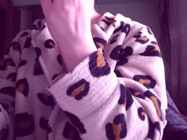 Live sex webcam photo for sweetbrunete #273200309