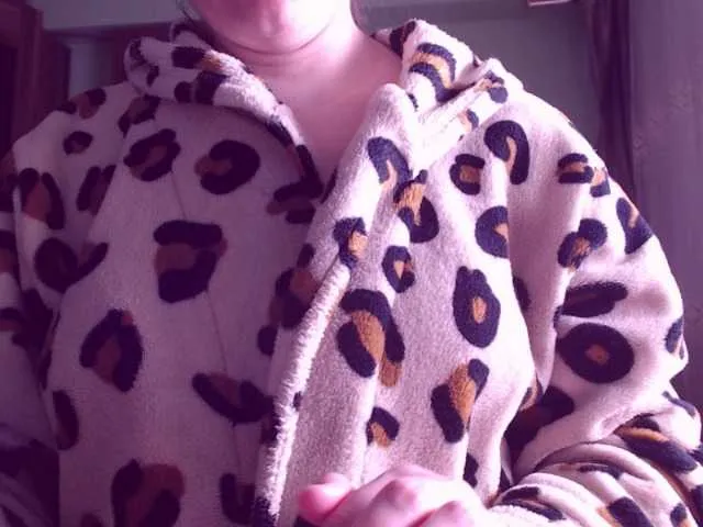 Live sex webcam photo for sweetbrunete #273259765