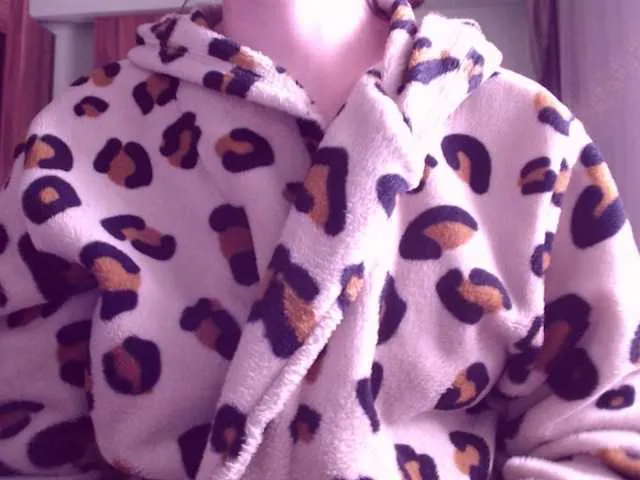 Live sex webcam photo for sweetbrunete #273261348