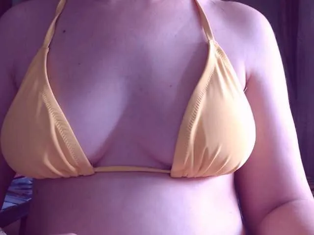 Live sex webcam photo for sweetbrunete #275696559