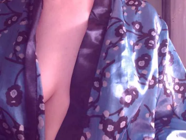 Live sex webcam photo for sweetbrunete #276216877