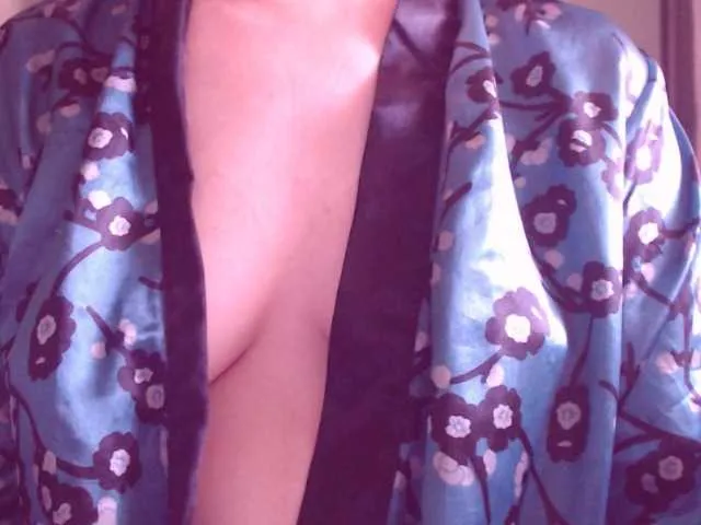 Live sex webcam photo for sweetbrunete #276268144