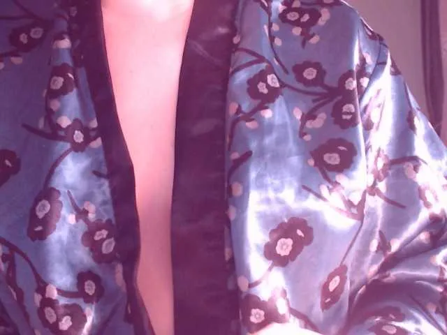 Live sex webcam photo for sweetbrunete #276366491