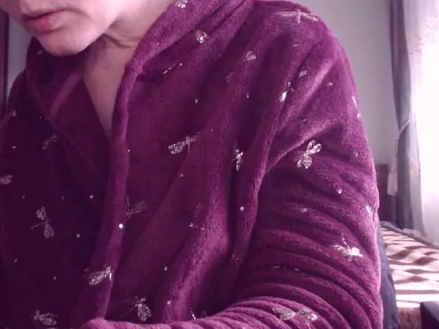 Live sex webcam photo for sweetbrunete #276857846