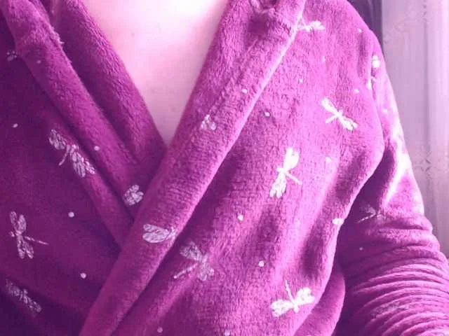 Live sex webcam photo for sweetbrunete #277541225