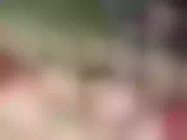 Live sex webcam photo for sweetbun1 #271856403