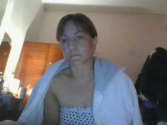 Live sex webcam photo for sweetcandy1 #291255123