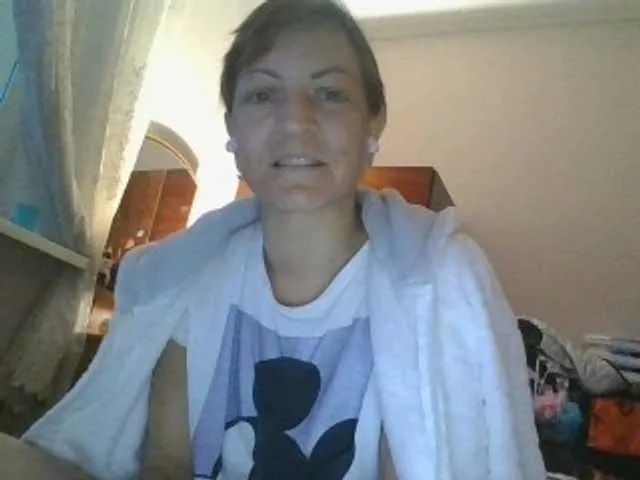 Live sex webcam photo for sweetcandy1 #291268608