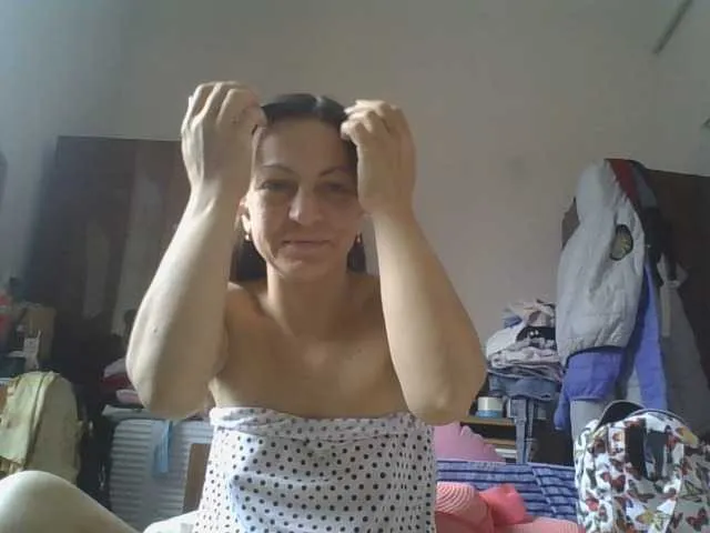 Live sex webcam photo for sweetcandy1 #291501382