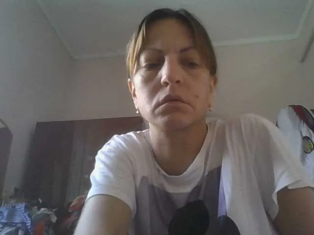 Live sex webcam photo for sweetcandy1 #291602449