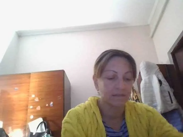 Live sex webcam photo for sweetcandy1 #291887937