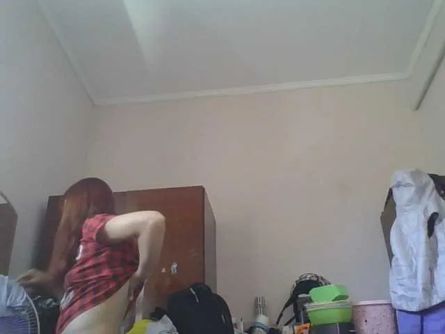 Live sex webcam photo for sweetcandy1 #291913981