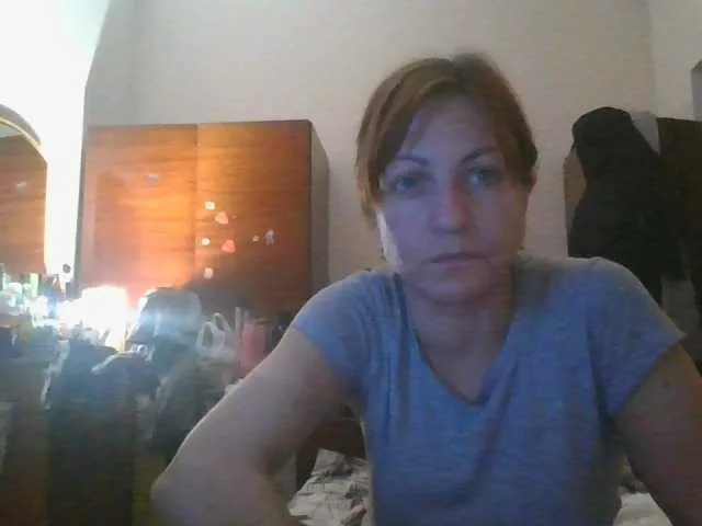 Live sex webcam photo for sweetcandy1 #292342925