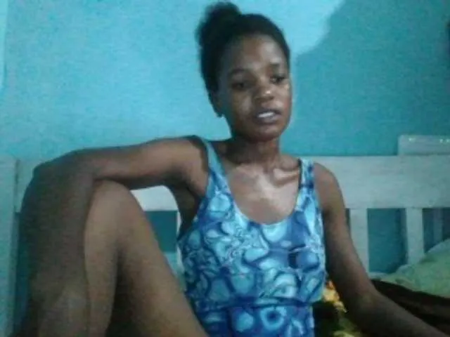 Live sex webcam photo for sweetchic #290368967