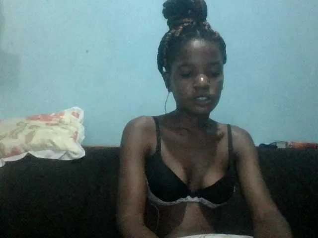 Live sex webcam photo for sweetchic #290414638
