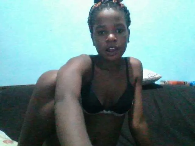 Live sex webcam photo for sweetchic #290416245