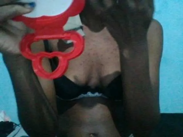 Live sex webcam photo for sweetchic #290436919