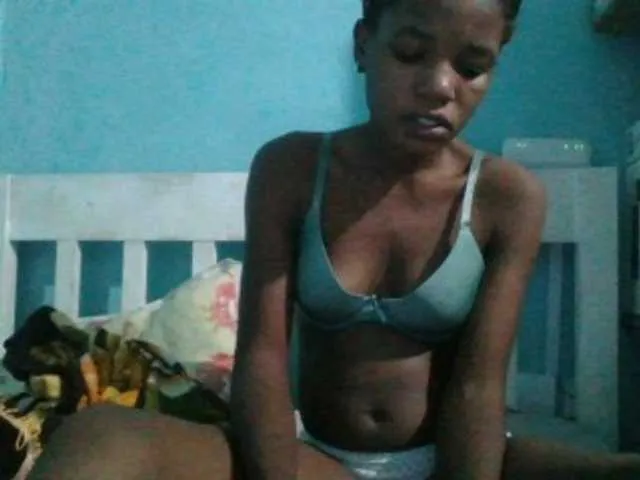 Live sex webcam photo for sweetchic #290460048