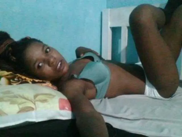 Live sex webcam photo for sweetchic #290462269