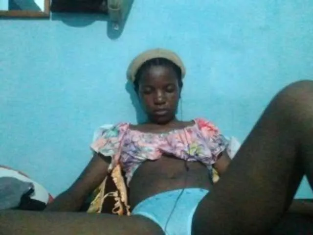 Live sex webcam photo for sweetchic #290602083
