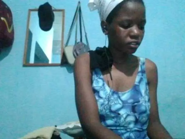 Live sex webcam photo for sweetchic #290713613