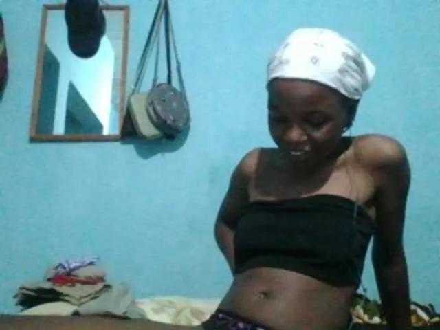 Live sex webcam photo for sweetchic #290720375