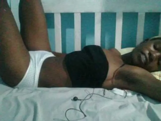 Live sex webcam photo for sweetchic #290760833