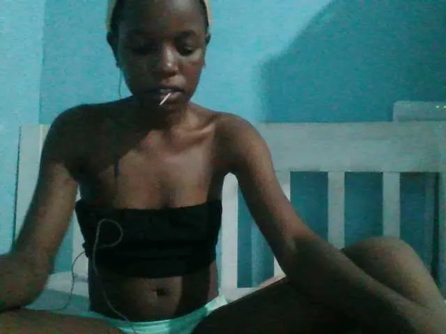 Live sex webcam photo for sweetchic #290766326
