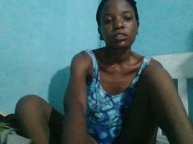 Live sex webcam photo for sweetchic #290828930