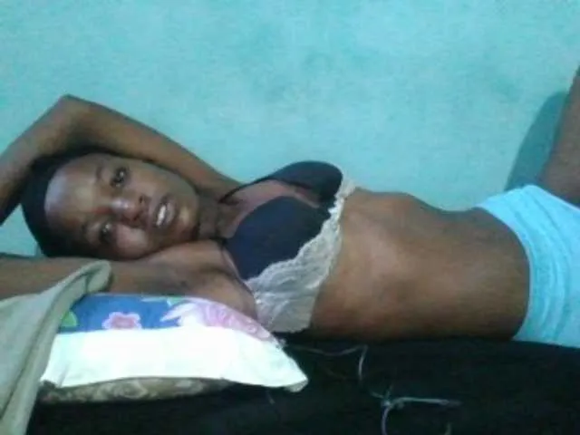 Live sex webcam photo for sweetchic #290851843