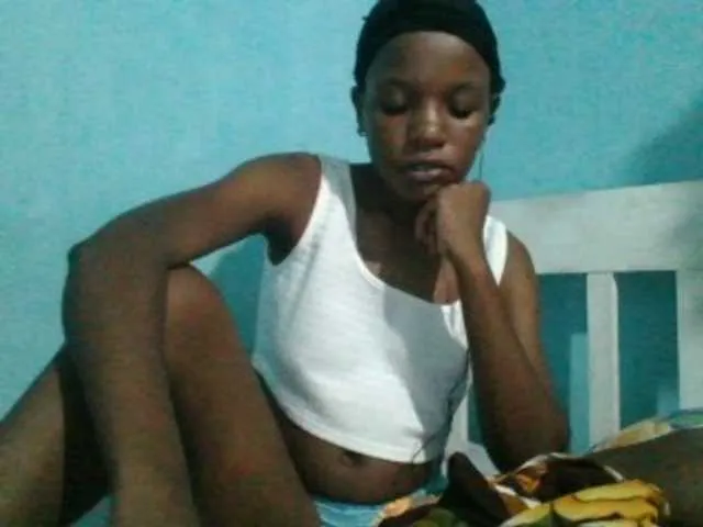 Live sex webcam photo for sweetchic #290938079