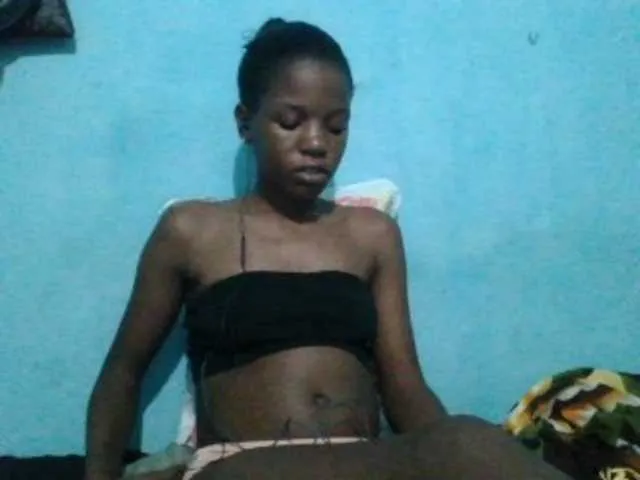 Live sex webcam photo for sweetchic #290959612