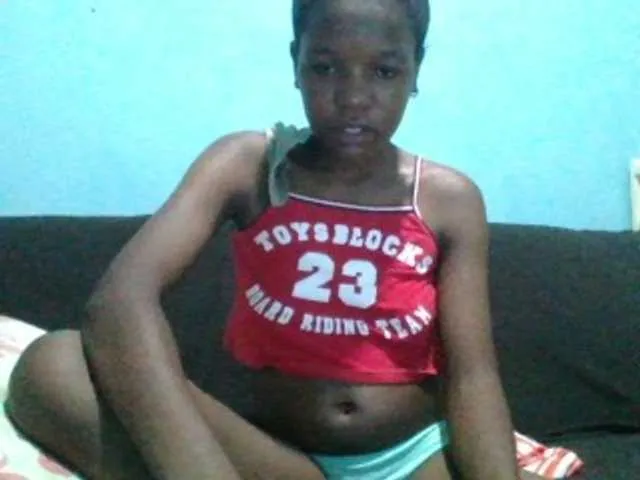 Live sex webcam photo for sweetchic #291004168