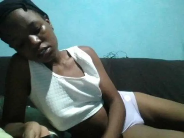 Live sex webcam photo for sweetchic #291037622
