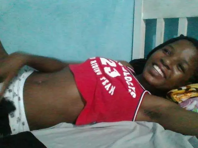 Live sex webcam photo for sweetchic #291122233