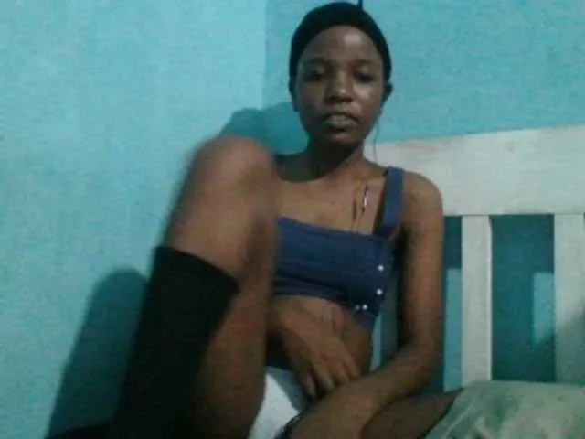 Live sex webcam photo for sweetchic #291254673