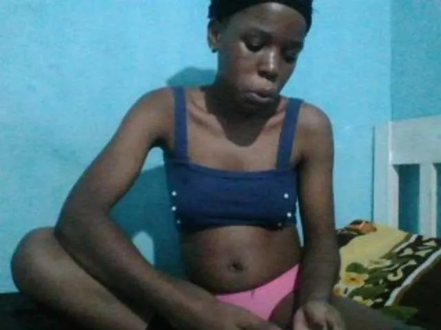 Live sex webcam photo for sweetchic #291261782