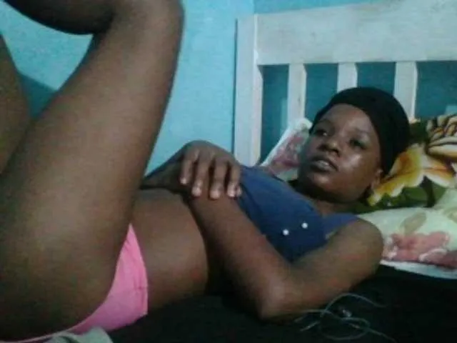Live sex webcam photo for sweetchic #291263782