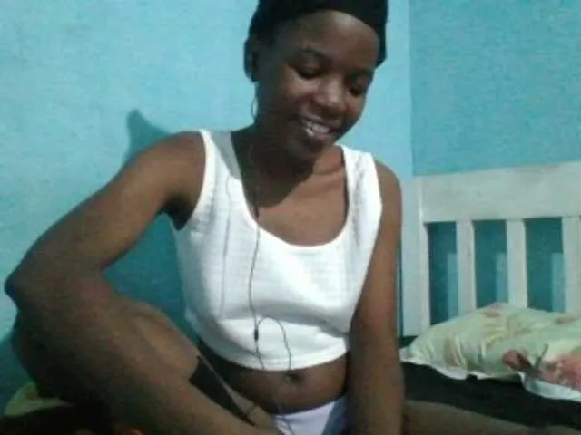 Live sex webcam photo for sweetchic #291280050