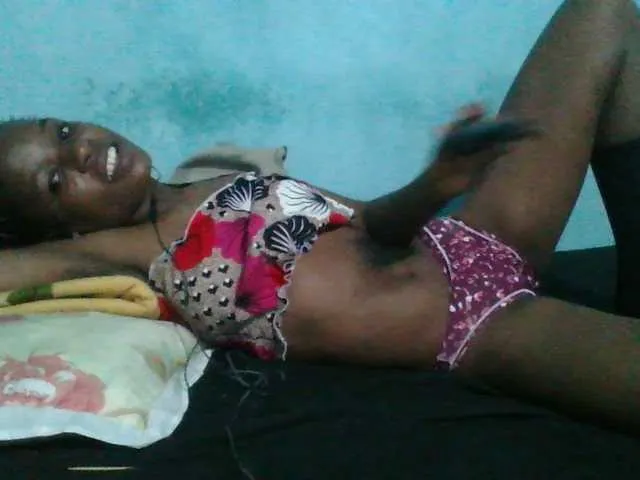 Live sex webcam photo for sweetchic #291342560