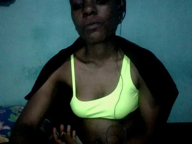 Live sex webcam photo for sweetchic #291504026