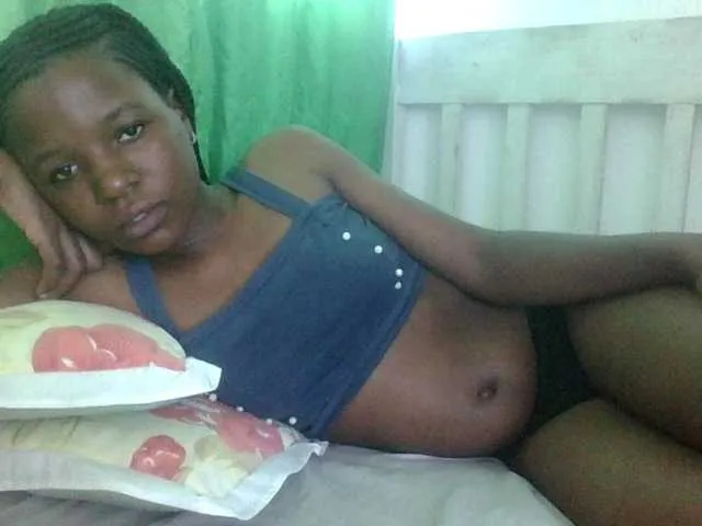 Live sex webcam photo for sweetchic #291648275