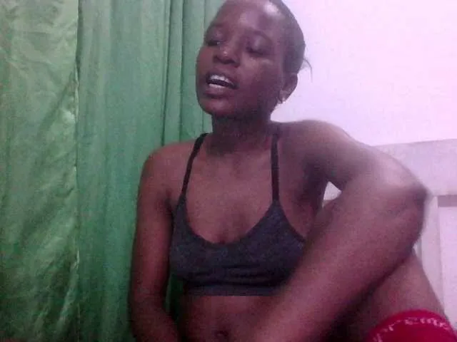 Live sex webcam photo for sweetchic #291715453