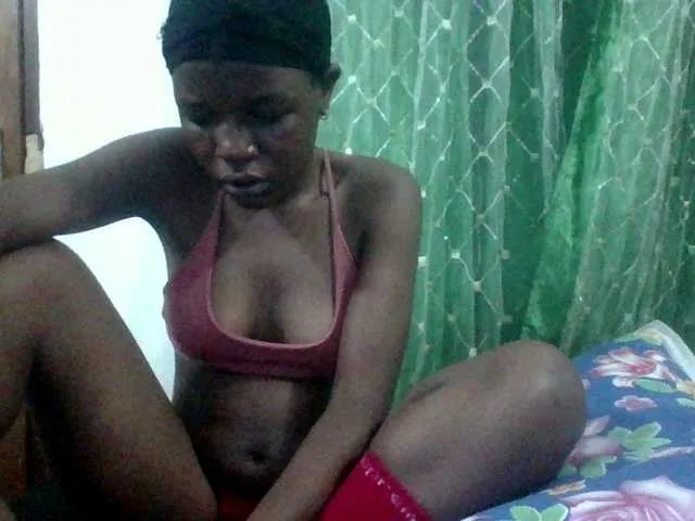 Live sex webcam photo for sweetchic #291785123