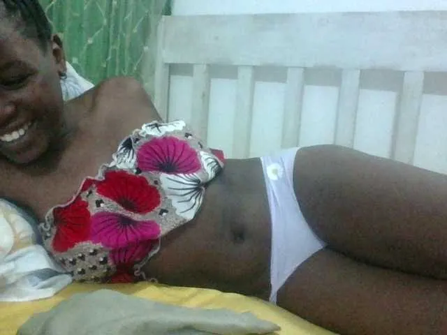 Live sex webcam photo for sweetchic #291943819