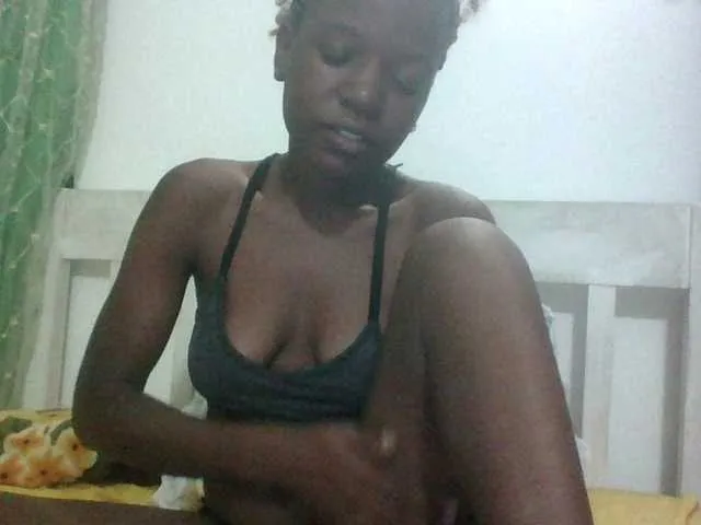 Live sex webcam photo for sweetchic #292098758