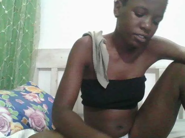Live sex webcam photo for sweetchic #292158517
