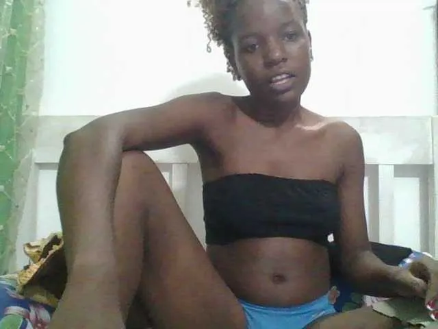 Live sex webcam photo for sweetchic #292163427