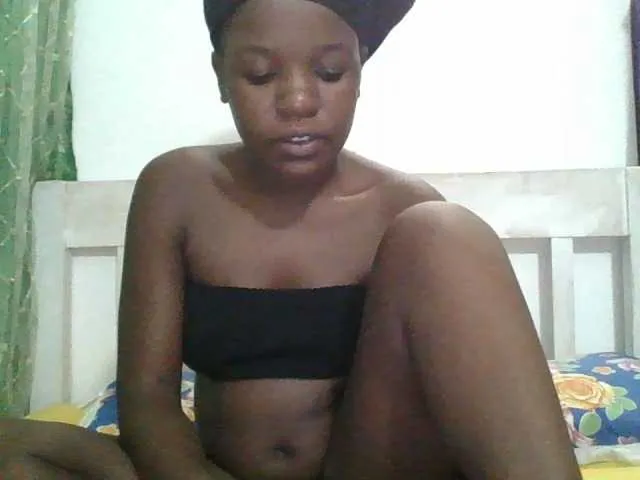 Live sex webcam photo for sweetchic #293080244