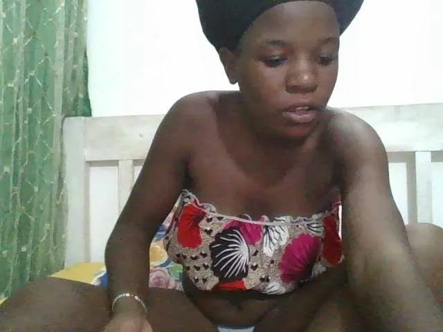 Live sex webcam photo for sweetchic #293094580
